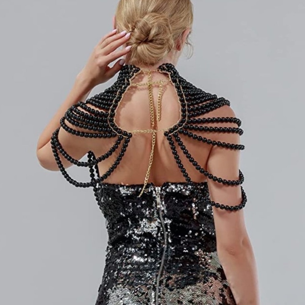 Black Beaded Harness With Gold Chain Hardware - Picture 4 of 8